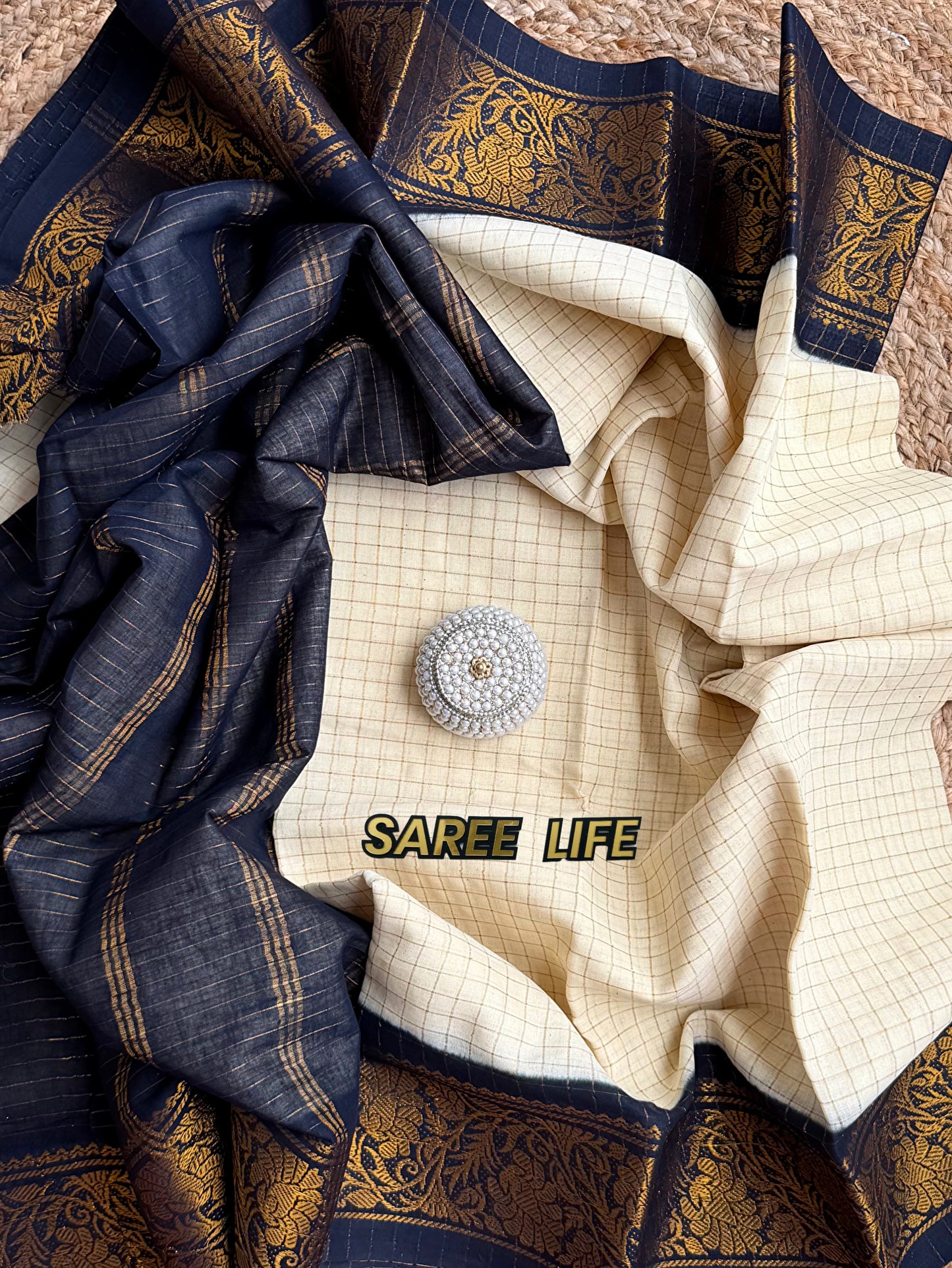 SL980 Off- white with black sungudi cotton saree with blouse