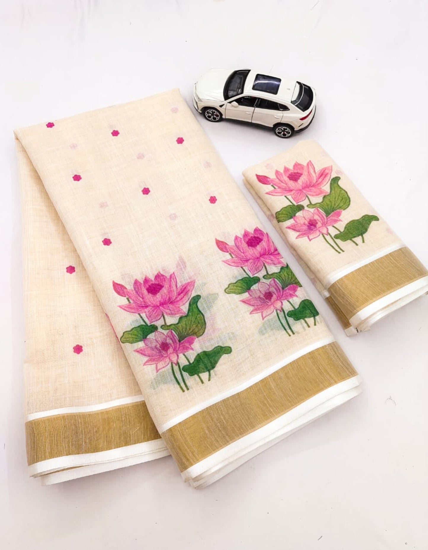 SM1005 Onam off-white saree with blouse